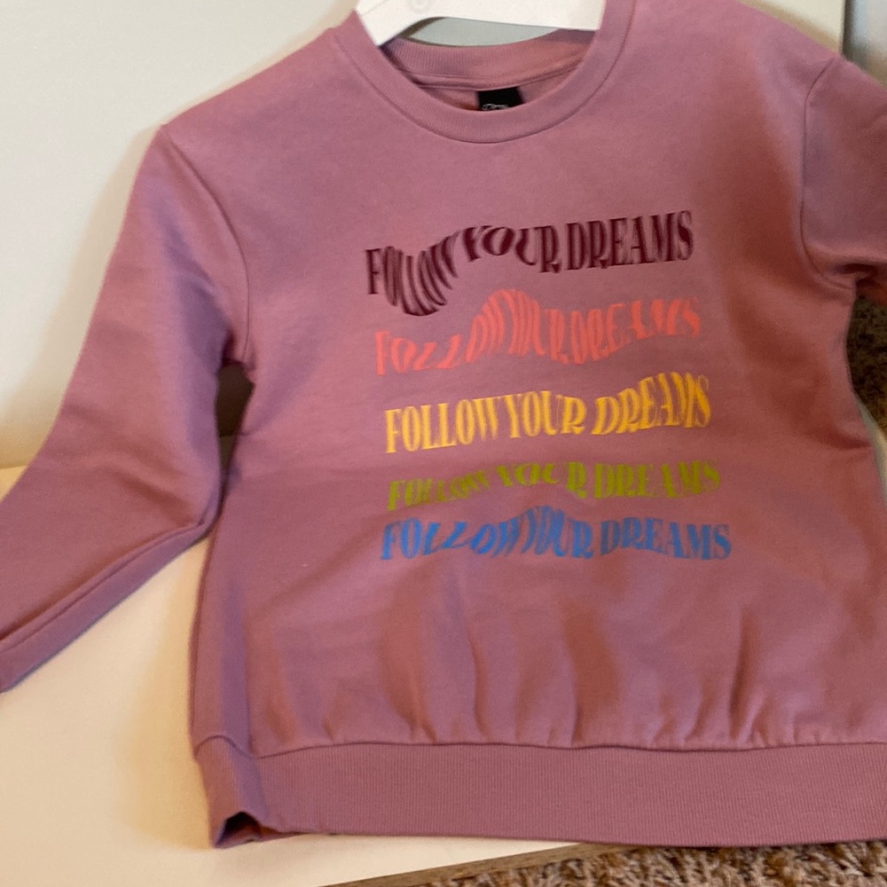 Girl sweater